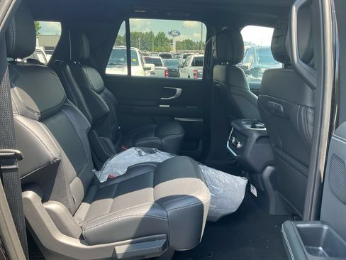 New 2027 Ford Expedition Max Platinum w/ Stealth Appearance Package AWD/4WD image 13