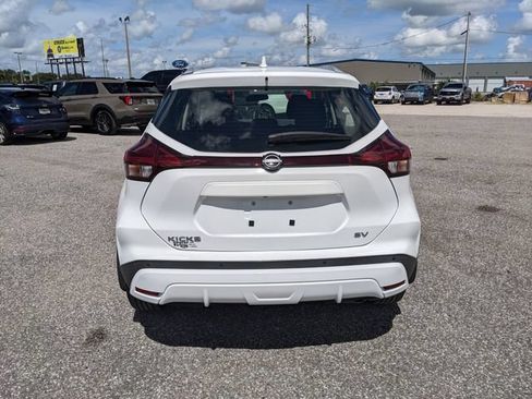 Used 2023 Nissan Kicks SV FWD image 5