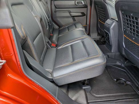 Used 2024 Ford Bronco Badlands image 19