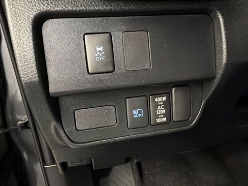Used 2020 Toyota Tacoma TRD Sport w/ TRD Premium Sport Package AWD/4WD image 28