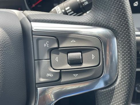 Used 2025 Chevrolet Blazer LT AWD/4WD image 22