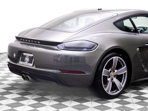 Certified 2025 Porsche 718 Cayman S RWD image 31