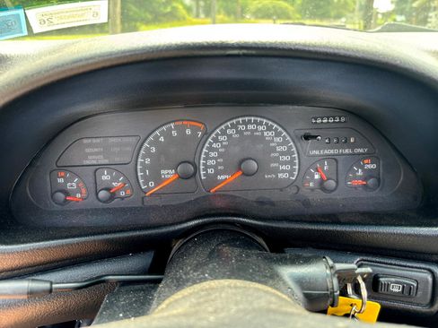 Used 1995 Chevrolet Camaro Z28 image 15