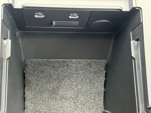 Used 2025 MAZDA MAZDA3 s image 30