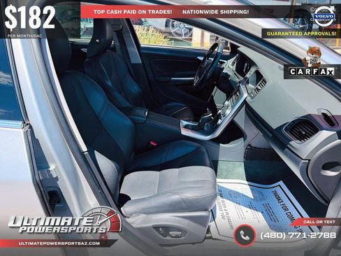 Used 2018 Volvo S60 T5 Inscription Platinum w/ Climate Package image 12