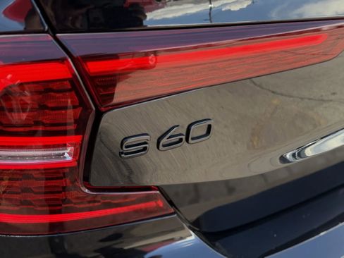 Used 2024 Volvo S60 B5 Plus w/ Climate Package image 41