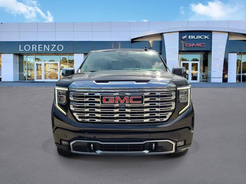Used 2023 GMC Sierra 1500 Denali w/ Denali Reserve Package AWD/4WD image 2