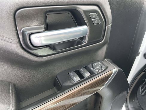 Used 2021 Chevrolet Silverado 1500 RST image 22