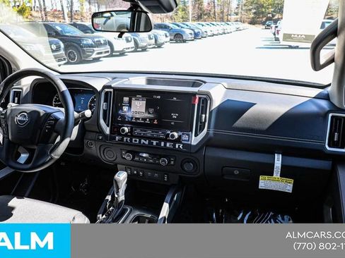 Certified 2025 Nissan Frontier SV w/ SV Convenience Package RWD image 28