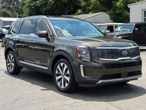 Used 2020 Kia Telluride S AWD/4WD image 2