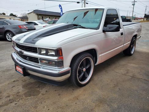 Used 1988 GMC Sierra 1500 Sierra SL image 2