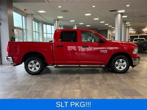 Used 2022 RAM 1500 Classic SLT AWD/4WD image 2
