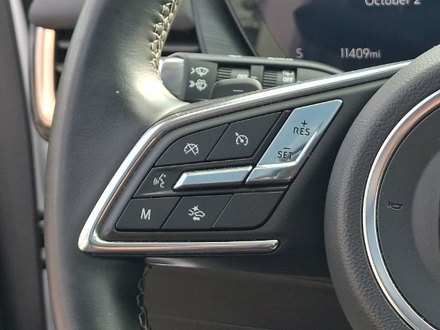 Used 2024 Buick Envision Avenir AWD/4WD image 7