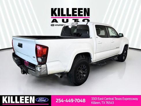 Used 2020 Toyota Tacoma SR5 RWD image 9