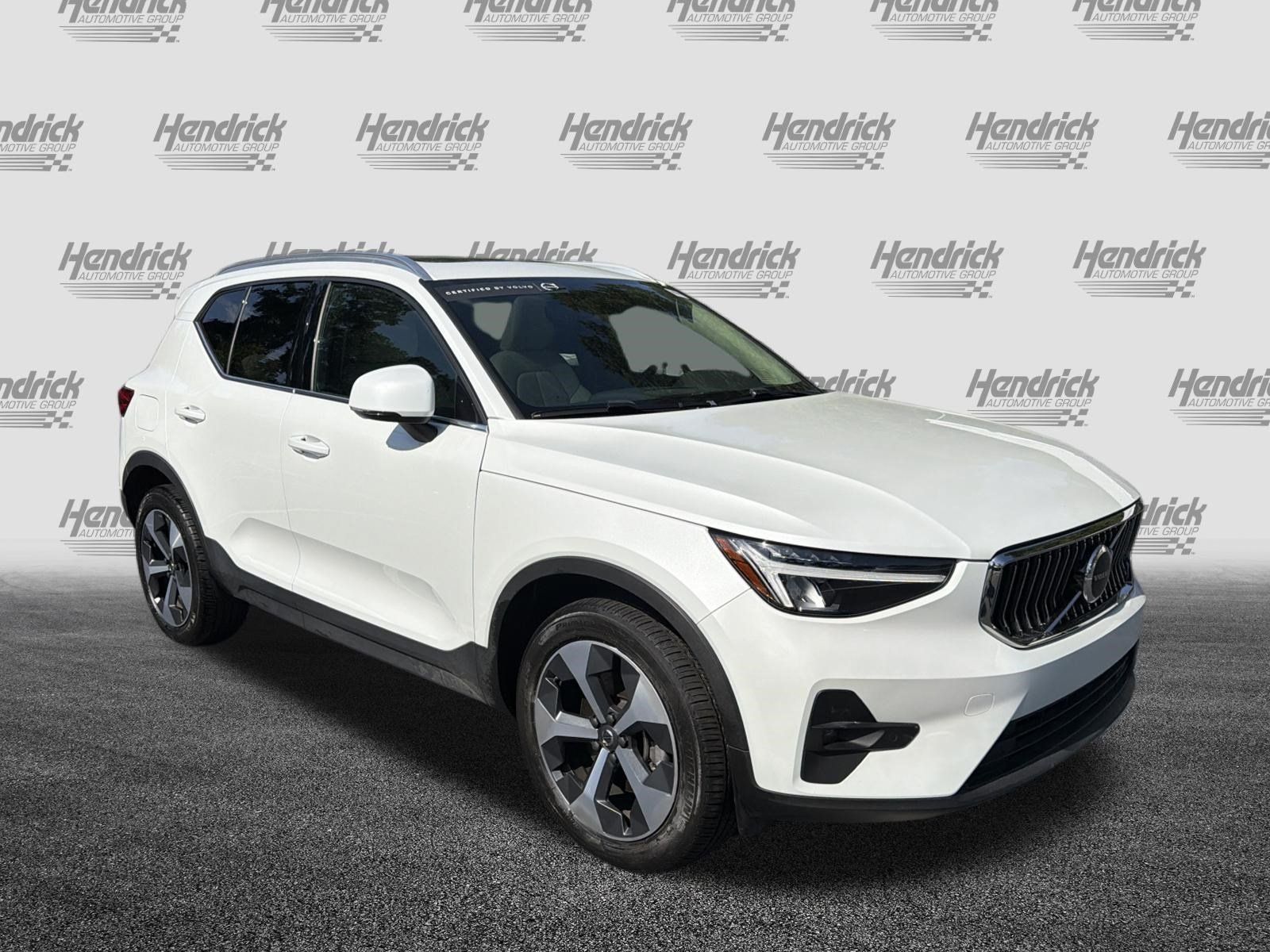 Certified 2023 Volvo XC40 B5 Plus w/ Protection Package Premier AWD/4WD image 2