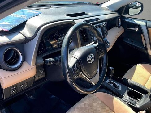 Used 2018 Toyota RAV4 XLE image 14