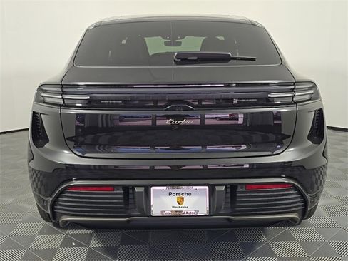 Used 2025 Porsche Macan Turbo Electric image 6