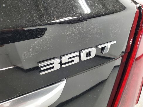 New 2026 Cadillac XT5 Luxury w/ LPO, Floor Liner Package image 31