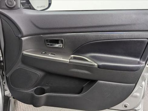 Used 2024 Mitsubishi Outlander Sport SE image 23