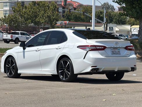 Used 2018 Toyota Camry XSE w/ Driver Assist Package FWD image 6