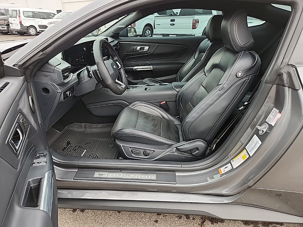 Used 2024 Ford Mustang GT Premium RWD image 28