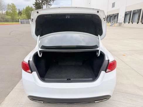 Used 2015 Chrysler 200 S FWD image 17