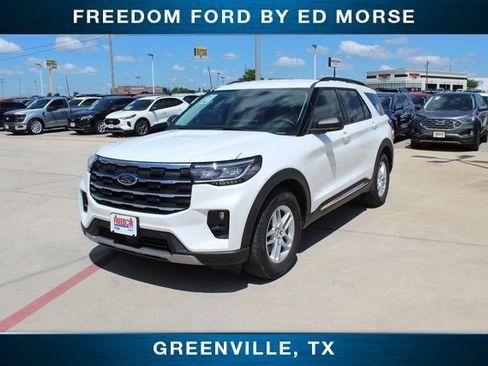 New 2025 Ford Explorer Active w/ Active Comfort Package RWD image 1