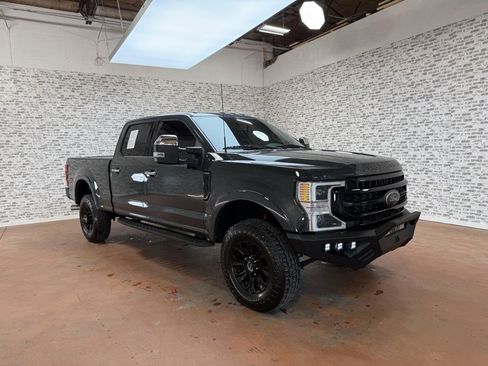 Used 2021 Ford F250 Platinum w/ Tremor Off-Road Package image 3