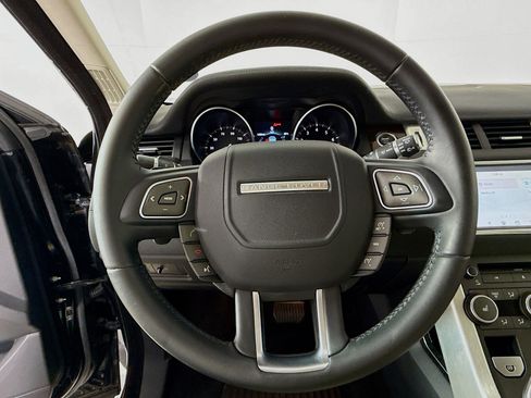 Used 2017 Land Rover Range Rover Evoque HSE image 11