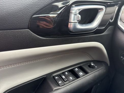 Certified 2022 Jeep Compass Limited image 27