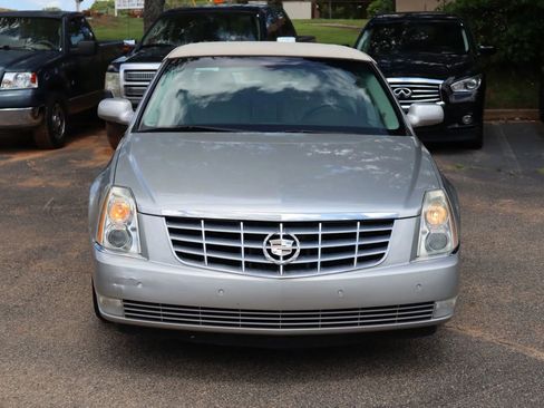 Used 2007 Cadillac DTS Luxury I image 2