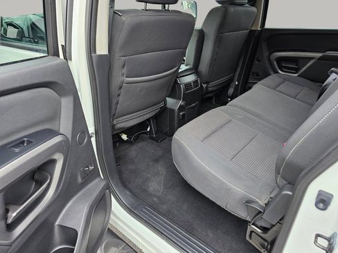 Used 2015 Nissan Titan PRO-4X image 23