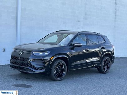 New 2025 Volkswagen Tiguan SE R-Line
