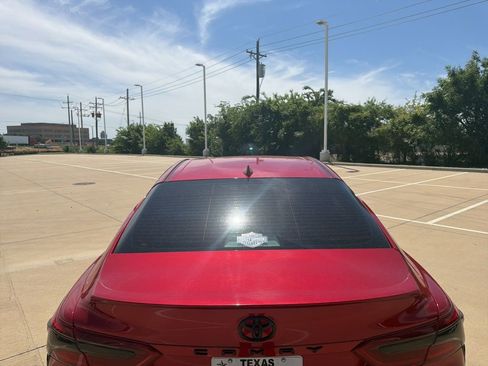 Used 2022 Toyota Camry XSE image 4