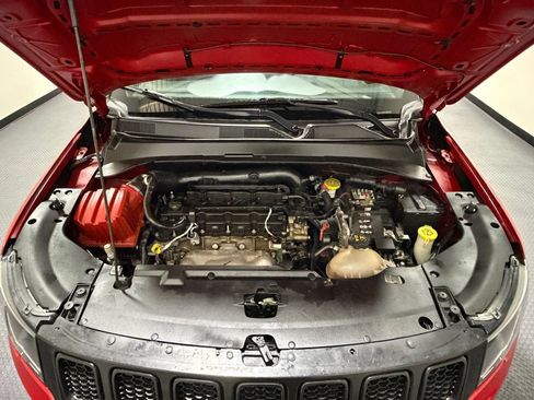 Used 2021 Jeep Compass Trailhawk AWD/4WD image 17