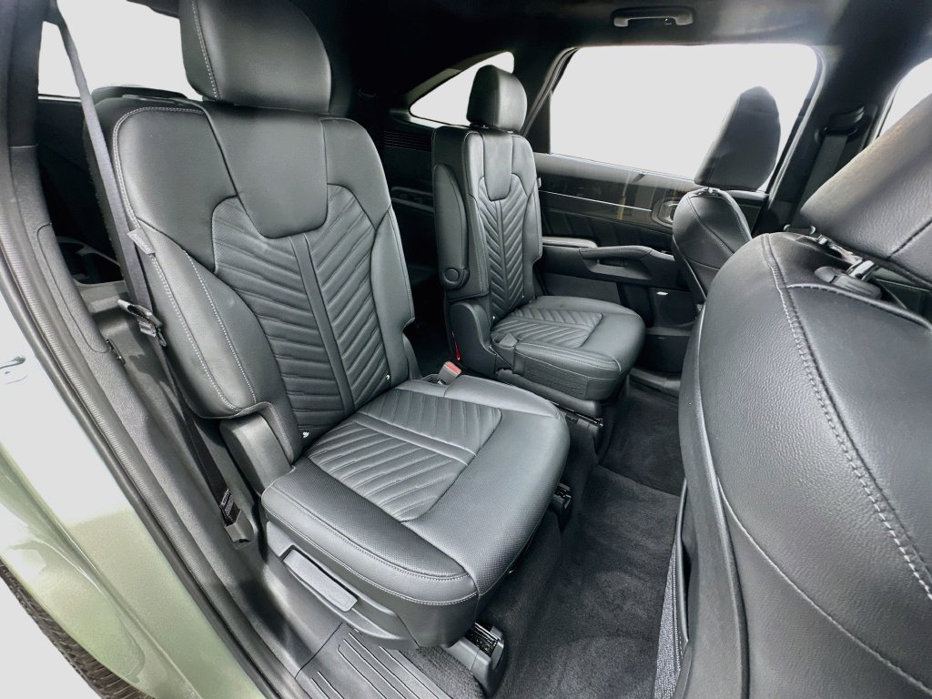 Certified 2026 Kia Sorento SX Prestige AWD/4WD image 30