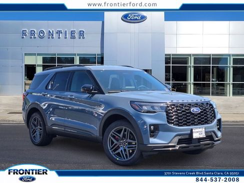 New 2026 Ford Explorer ST-Line w/ ST-Line Street Pack AWD/4WD image 1