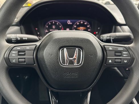 Certified 2025 Honda Accord SE image 22