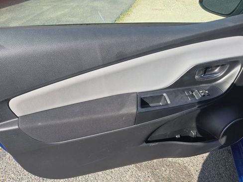 Used 2016 Toyota Yaris LE image 19