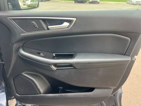 Used 2017 Ford Edge SEL w/ Equipment Group 201A AWD/4WD image 10