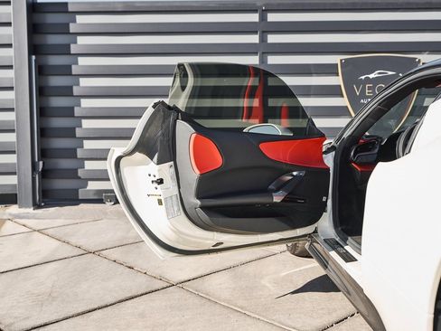 Used 2022 Ferrari SF90 Stradale image 37