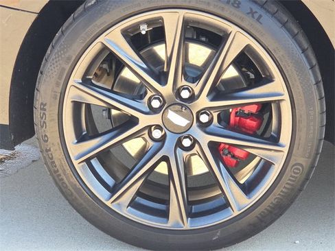 Used 2025 Cadillac CT4 V image 9