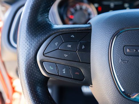 Used 2020 Dodge Challenger SXT w/ Plus Package image 13