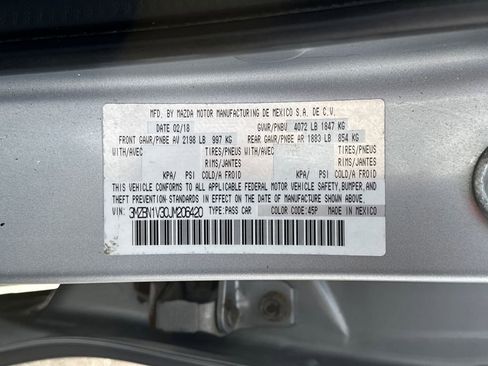 Used 2018 MAZDA MAZDA3 Touring image 19