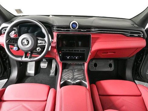 New 2025 Maserati Grecale Modena image 6