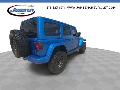 Used 2022 Jeep Wrangler Unlimited Sahara AWD/4WD image 8