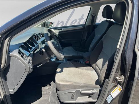 Used 2016 Volkswagen e-Golf SE w/ DC Fast Charging Package FWD image 14