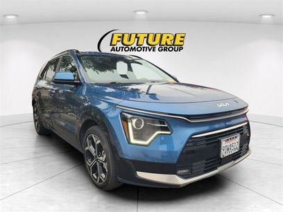 Used 2023 Kia Niro EX Touring
