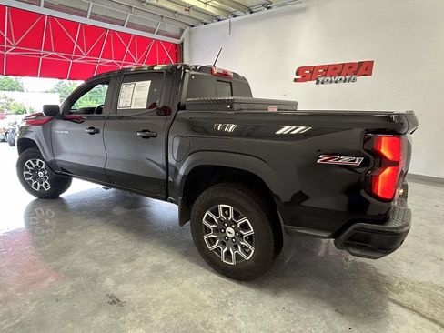Used 2025 Chevrolet Colorado Z71 AWD/4WD image 6