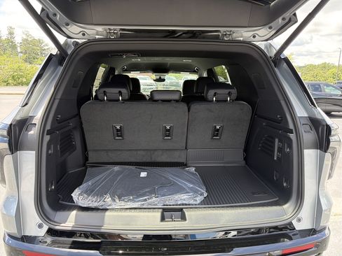New 2026 Chevrolet Traverse High Country FWD image 19